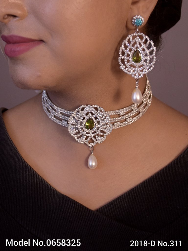 Tara Radiance Necklace — LJ-1LU30I5