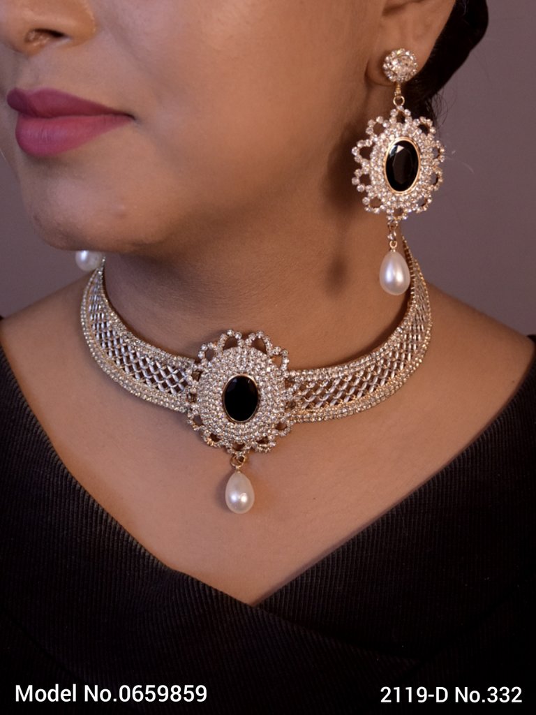 Veda Ember Necklace — LJ-WB69Q6