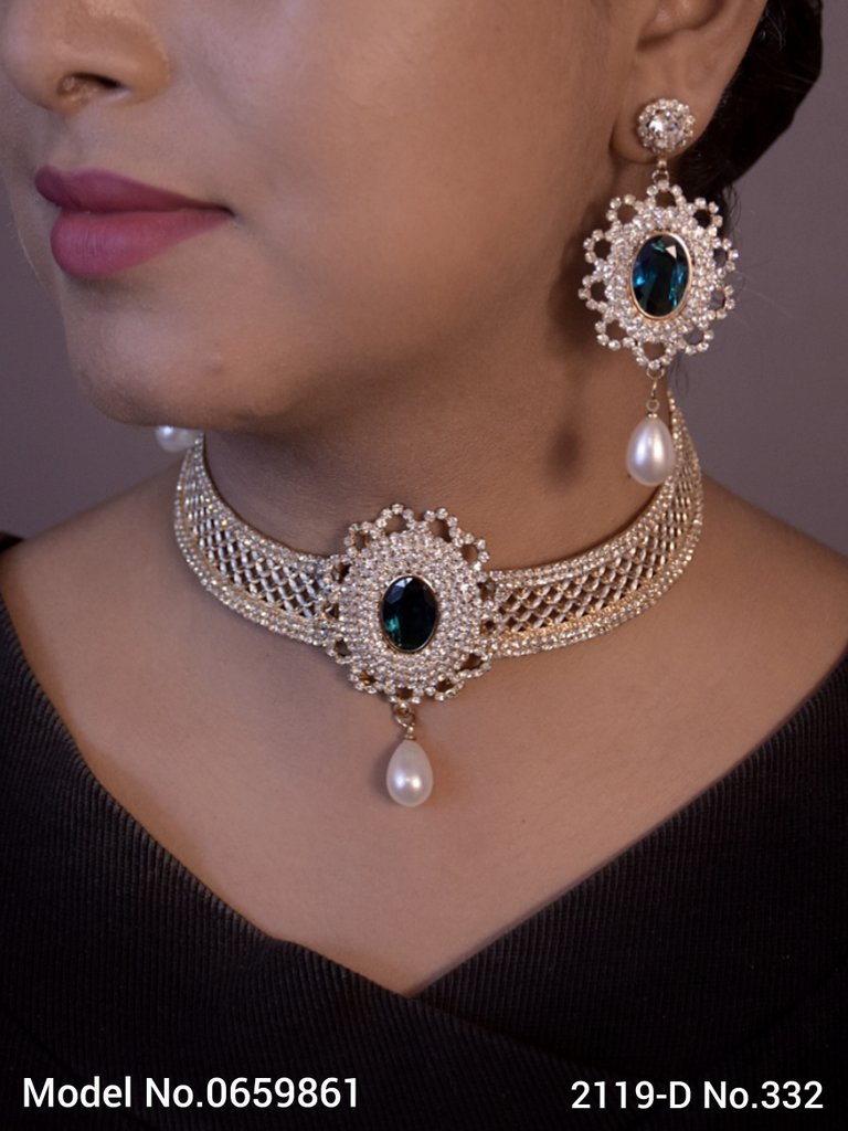 Ishani Starlight Necklace — LJ-1ELY89H