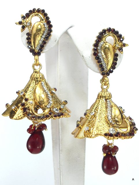Kavya Radiance Earrings — LJ-1SGK11I