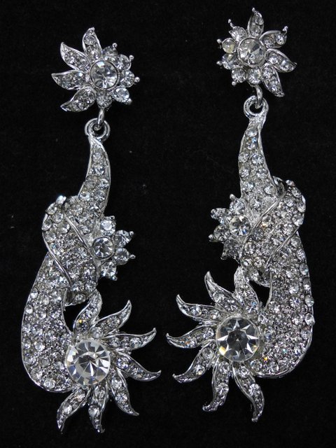 Saanvi Bloom Earrings — LJ-1P141Y3