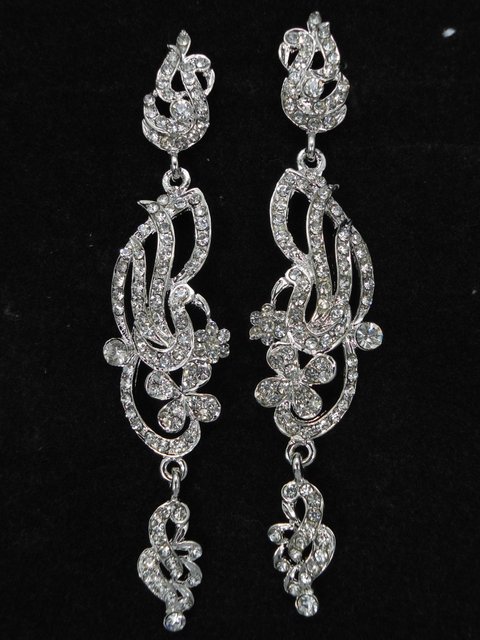 Amara Crescent Earrings — LJ-GLDVY8