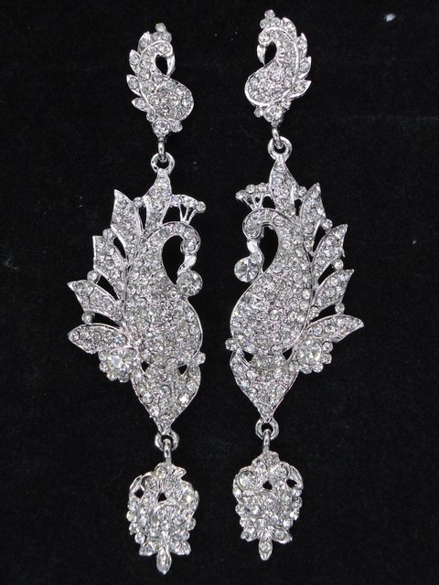 Diya Velvet Earrings — LJ-11OC5PF