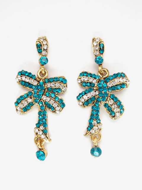 Saanvi Velvet Earrings — LJ-2MP33F