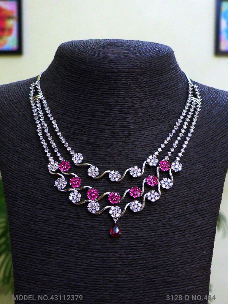 Fine Fashion Classic Necklace Set