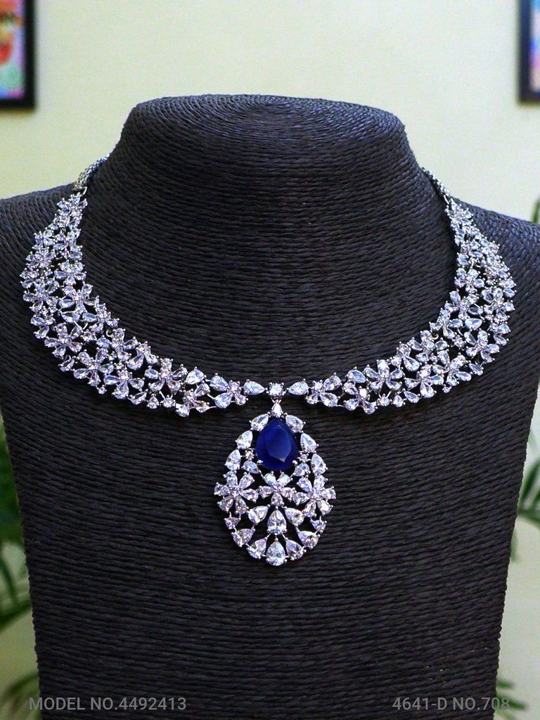 Traditional Zirconia Jewelry Set for Classy Women