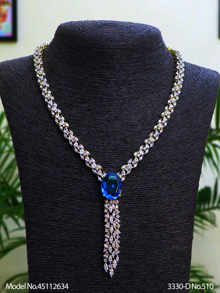 Fine Fashion Classic Necklace Set