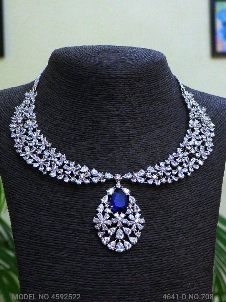 Traditional Zirconia Jewelry Set for Classy Women