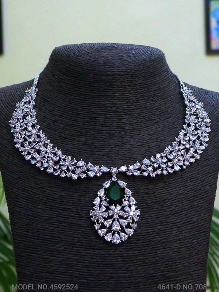 Traditional American Diamond Set