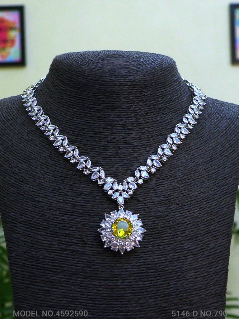 Western Necklace set