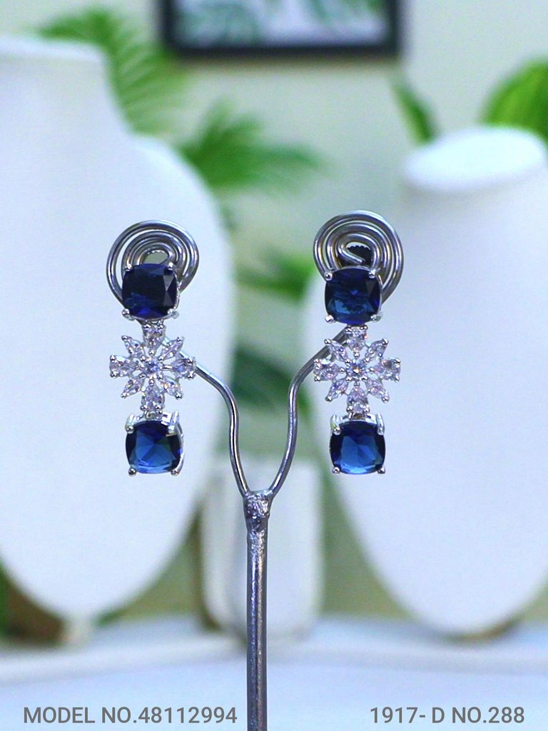 Fine Fashion Classic Necklace Set