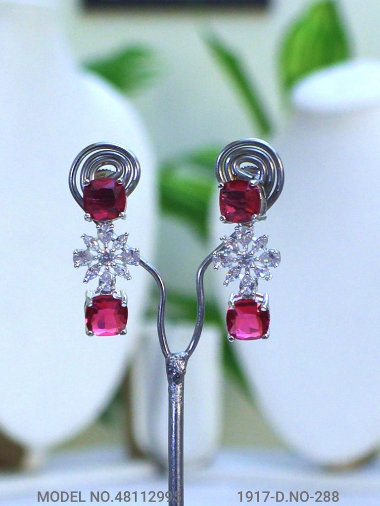Be a Showstopper in your Party !