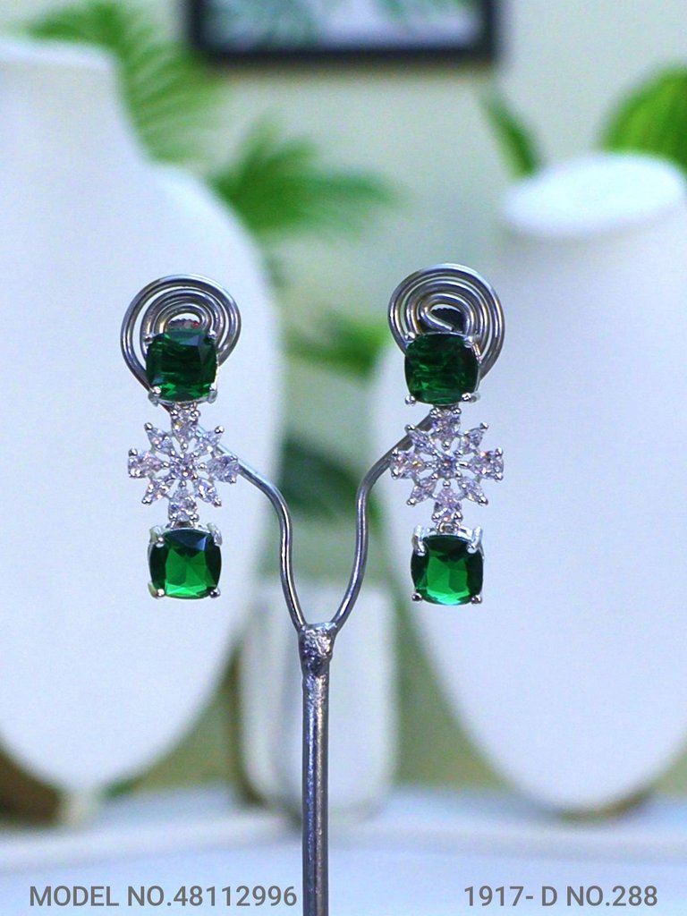 Imitation Jewelry | International Quality