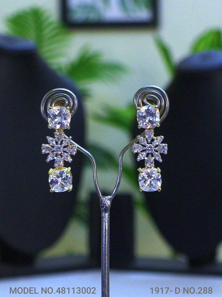 Be a Showstopper in any Party !