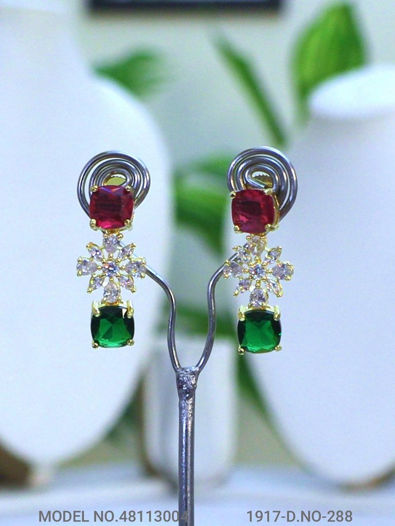 Classic Pattern | Fine Fashion Jewelry