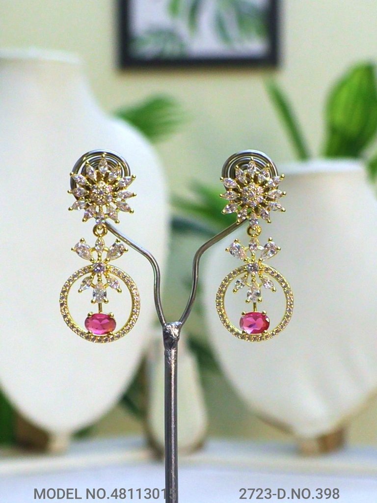 Best Set to be gifted to a Woman