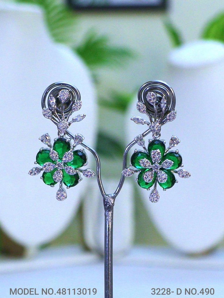 Light weighted CZ Necklace Set