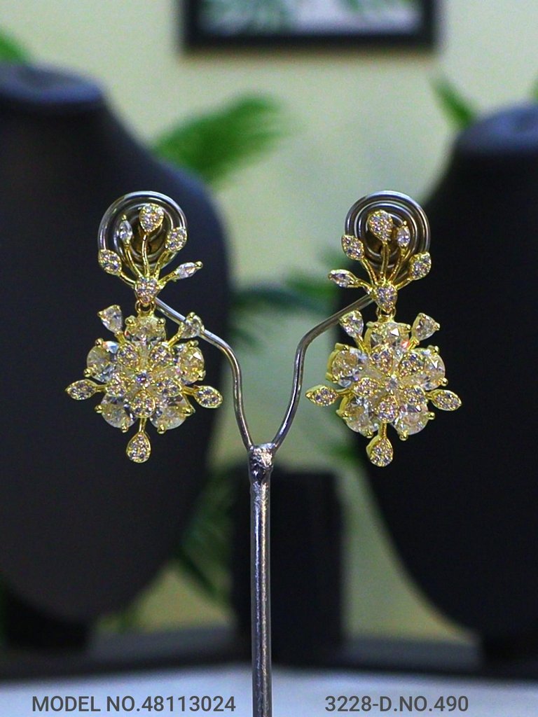 A Classic Cz Set for all Parties