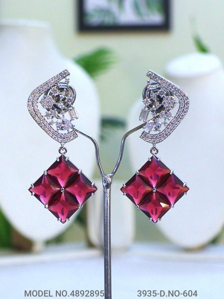 Trendy Traditional Necklace Set | Ideal Birthday Gift