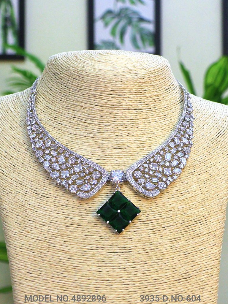 Traditional yet Trendy Design | Ideal for your Parties !
