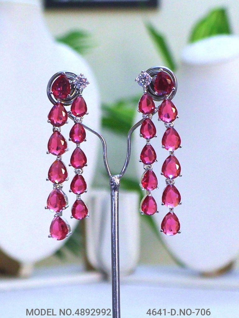 A necklace Set for all Occasions !