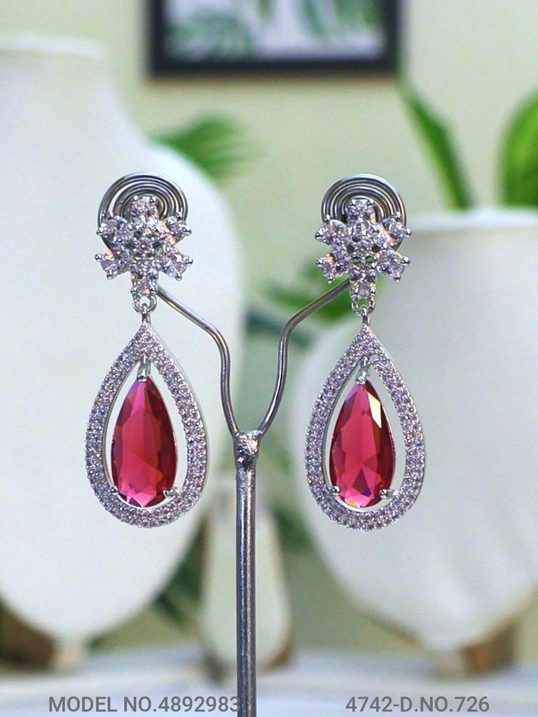 Designer Jewelry in Wholesale