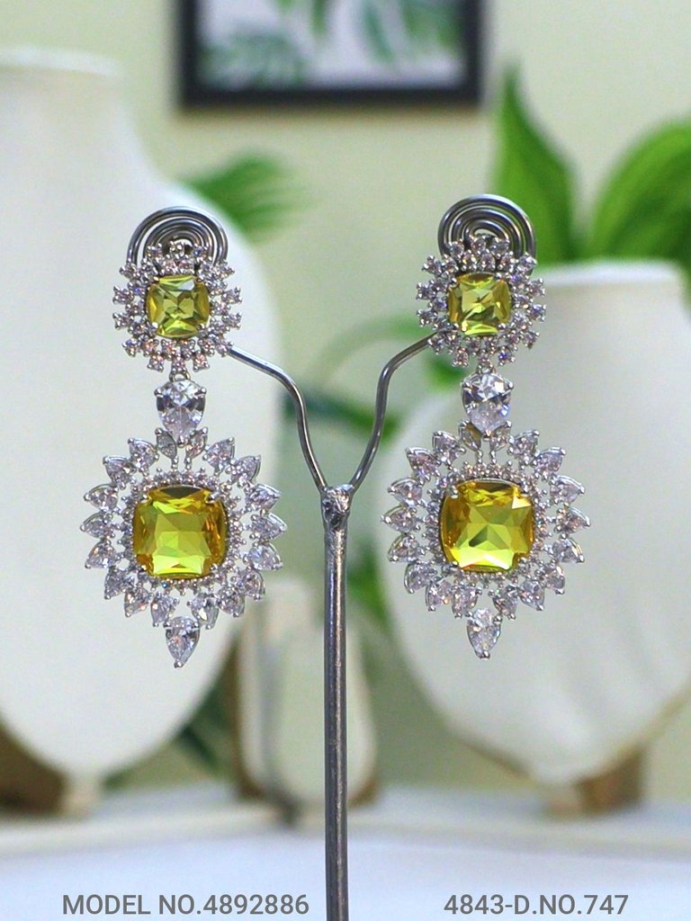 Traditional American Diamond Set
