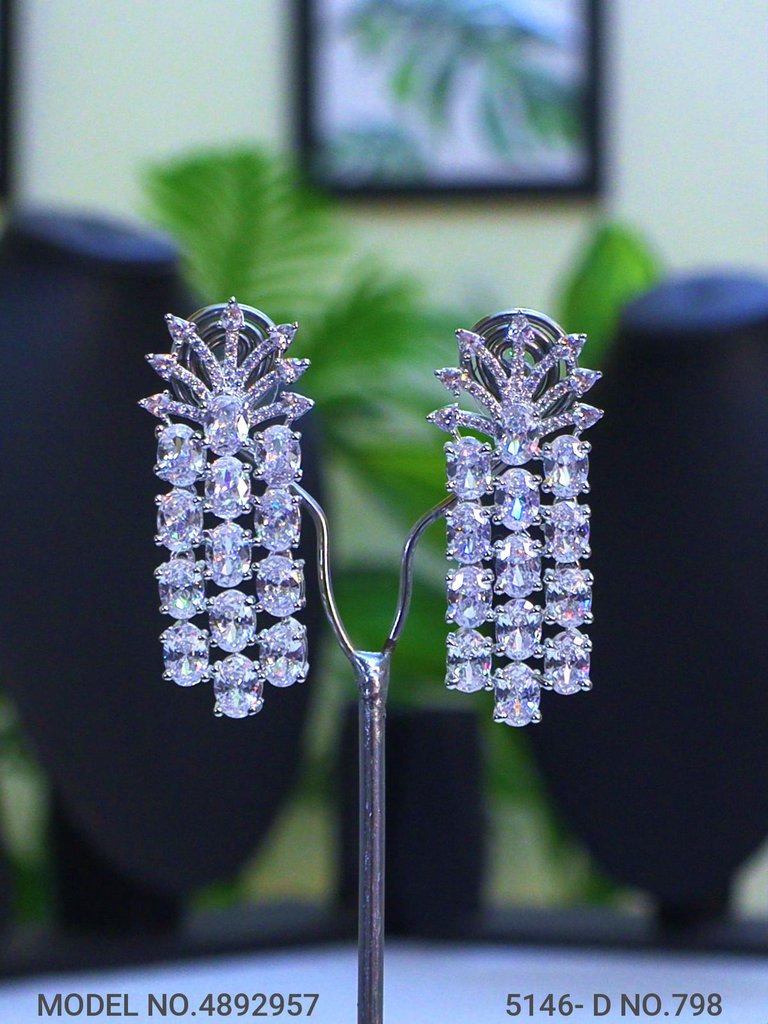 Traditional yet Trendy Design | Ideal for your Parties !