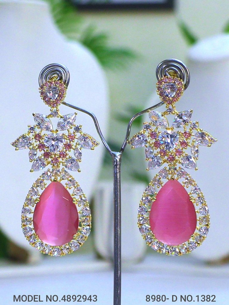 Traditional American Diamond Set