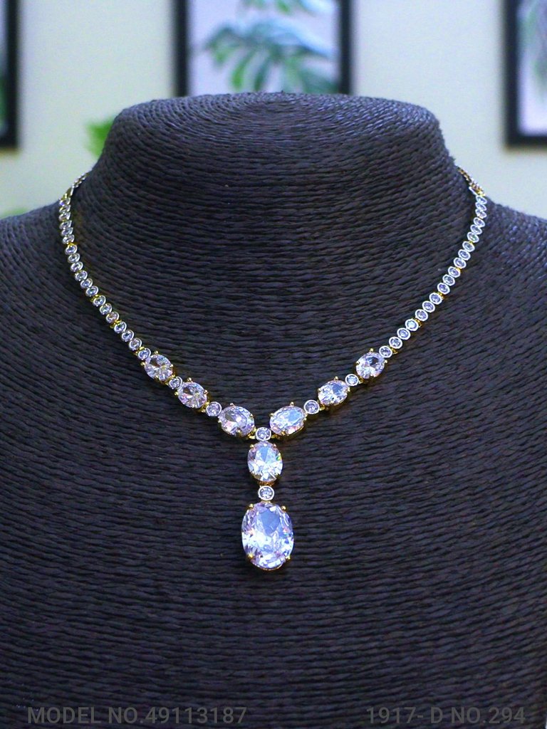 Classic Cz Jewelry Set with Earrings