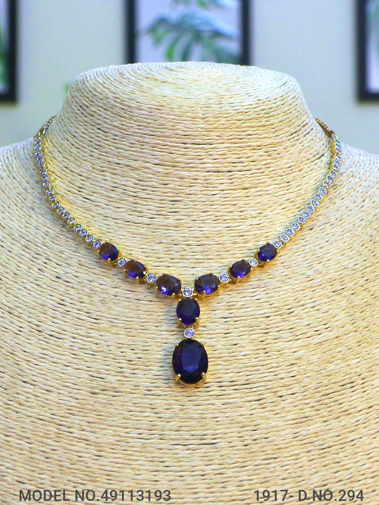 Fine Fashion Classic Necklace Set