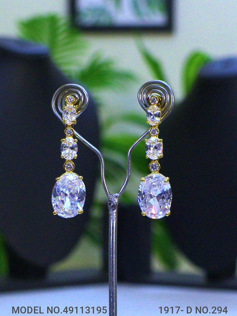 Imitation Jewelry | International Quality