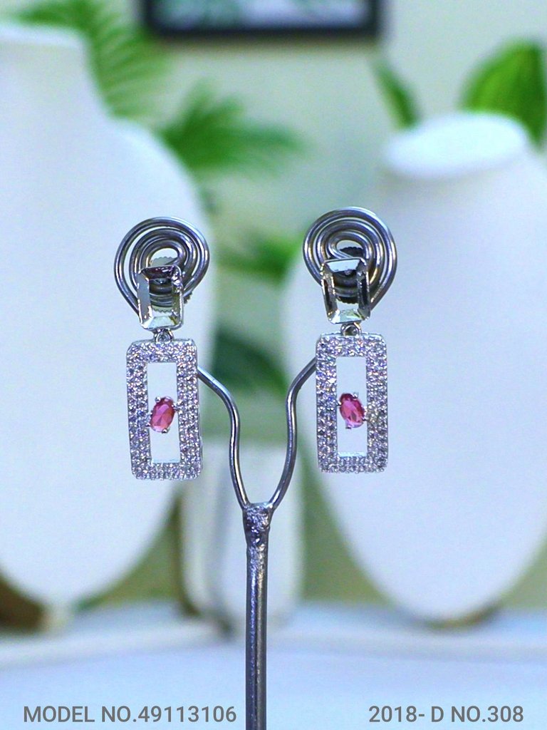 Light weighted CZ Necklace Set