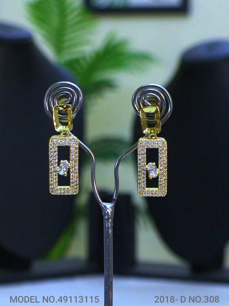 Gift Ideas | Wholesale Fine Jewelry
