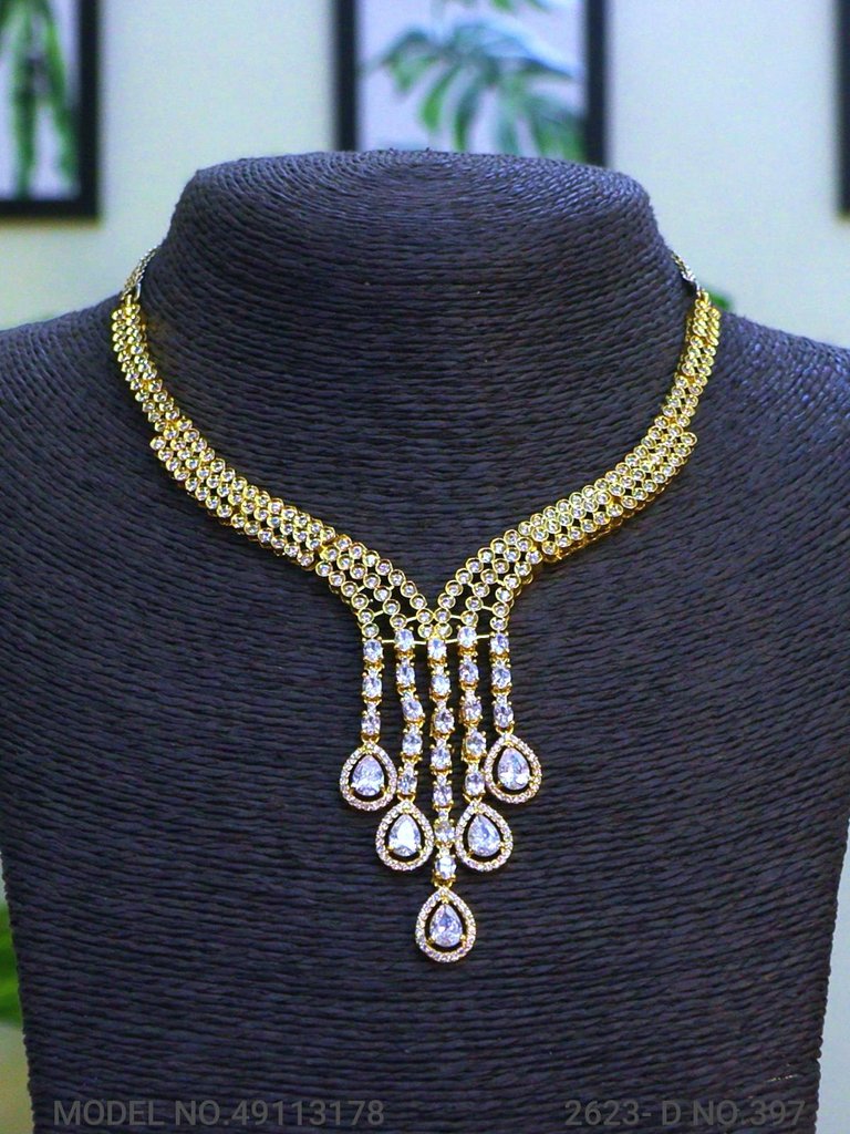 Be a Showstopper in your Party !