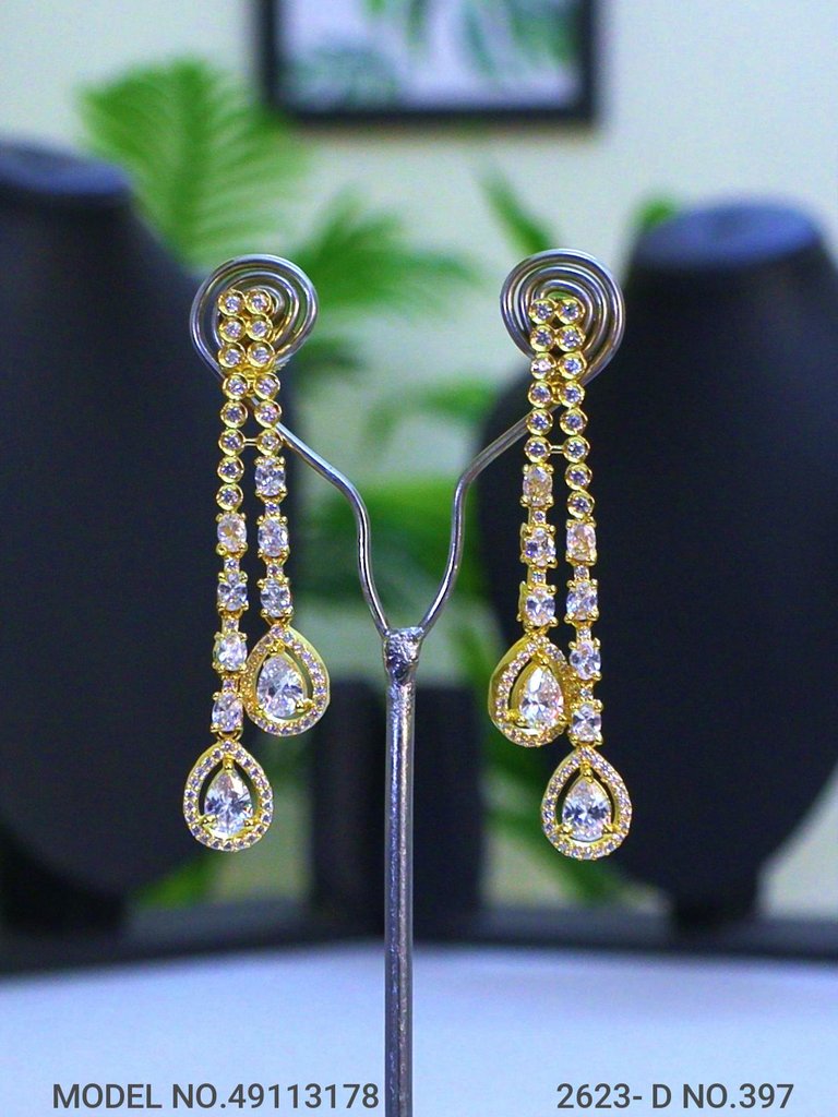 Be a Showstopper in your Party !