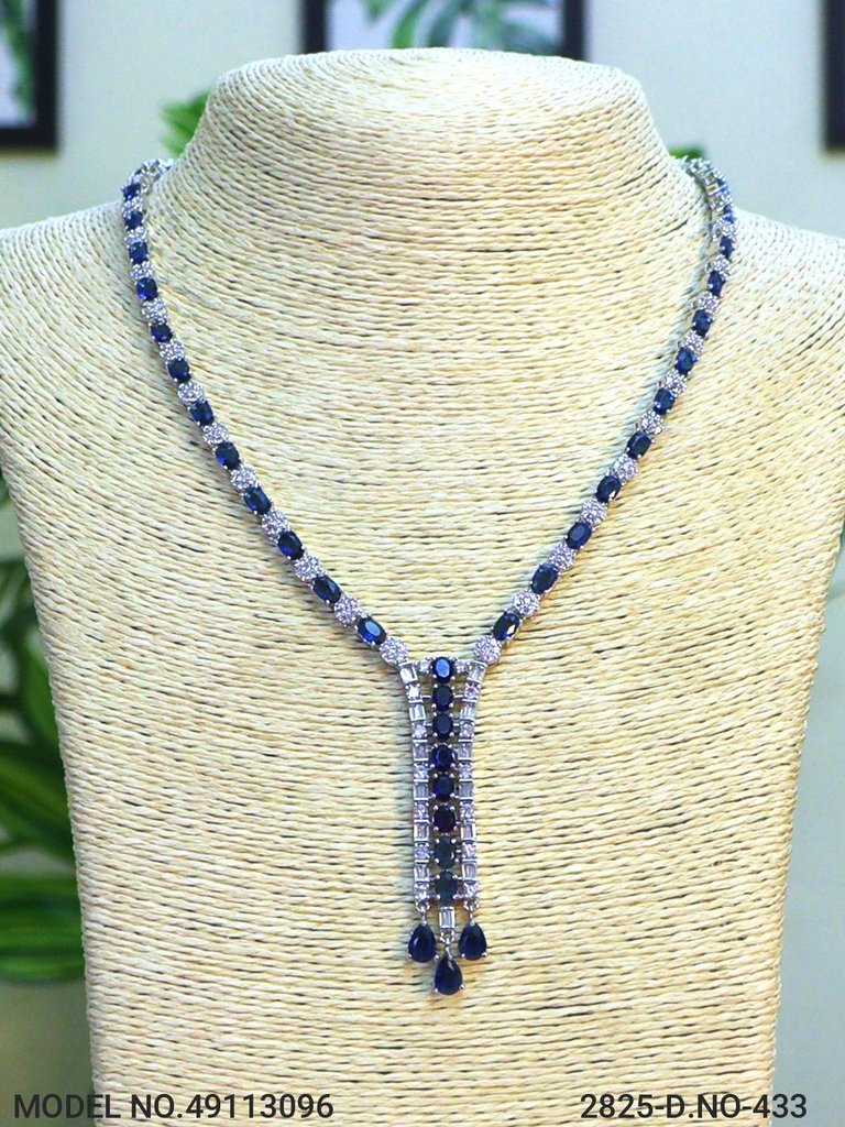 Classical Yet Trendy | Jewelry Set