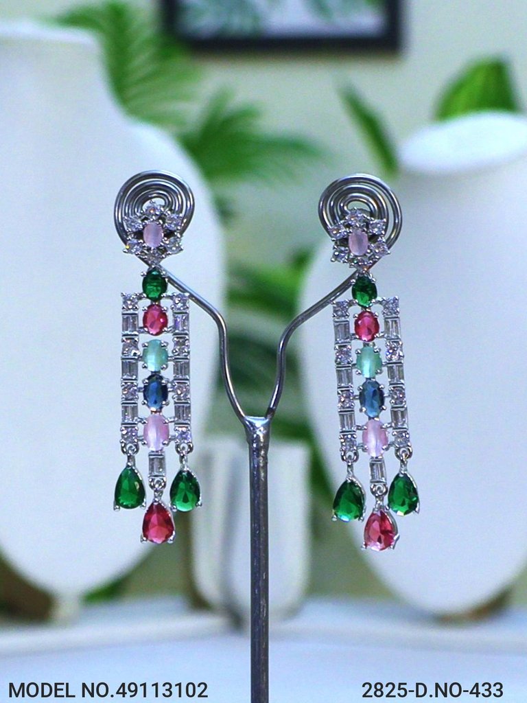 Classic Cz Jewelry Set with Earrings