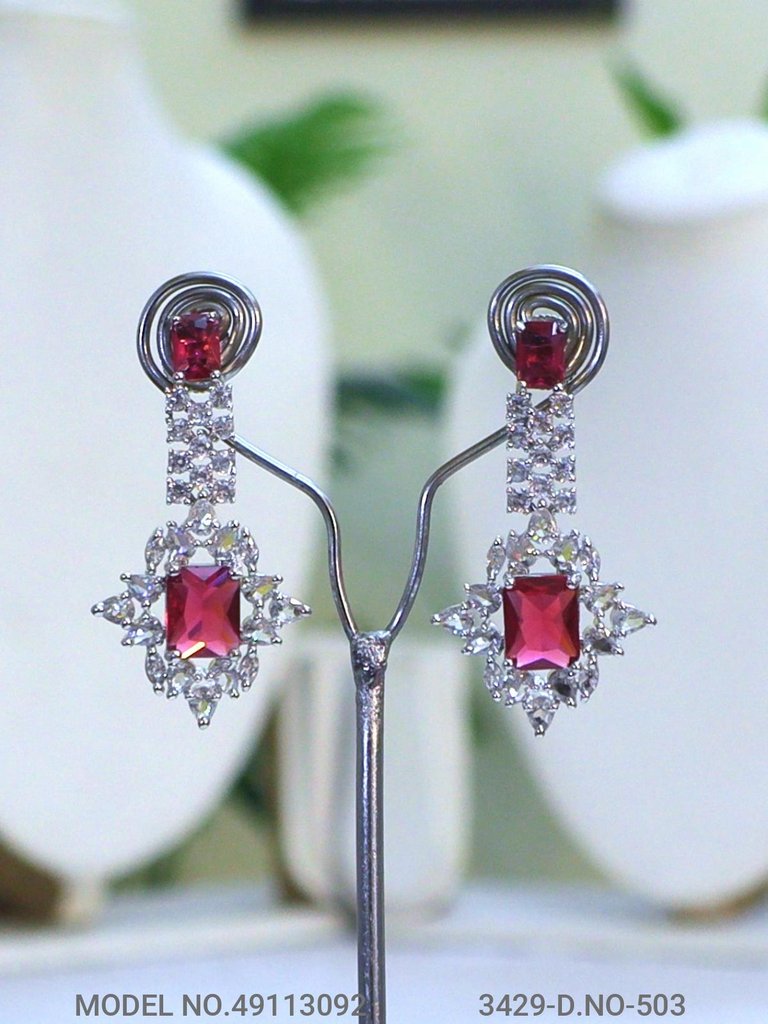 Imitation Jewelry | International Quality