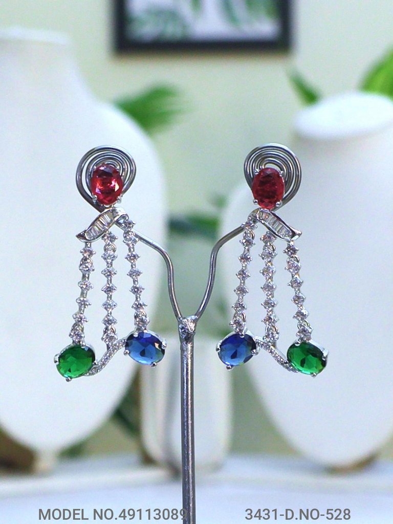 eye catchy Necklace set