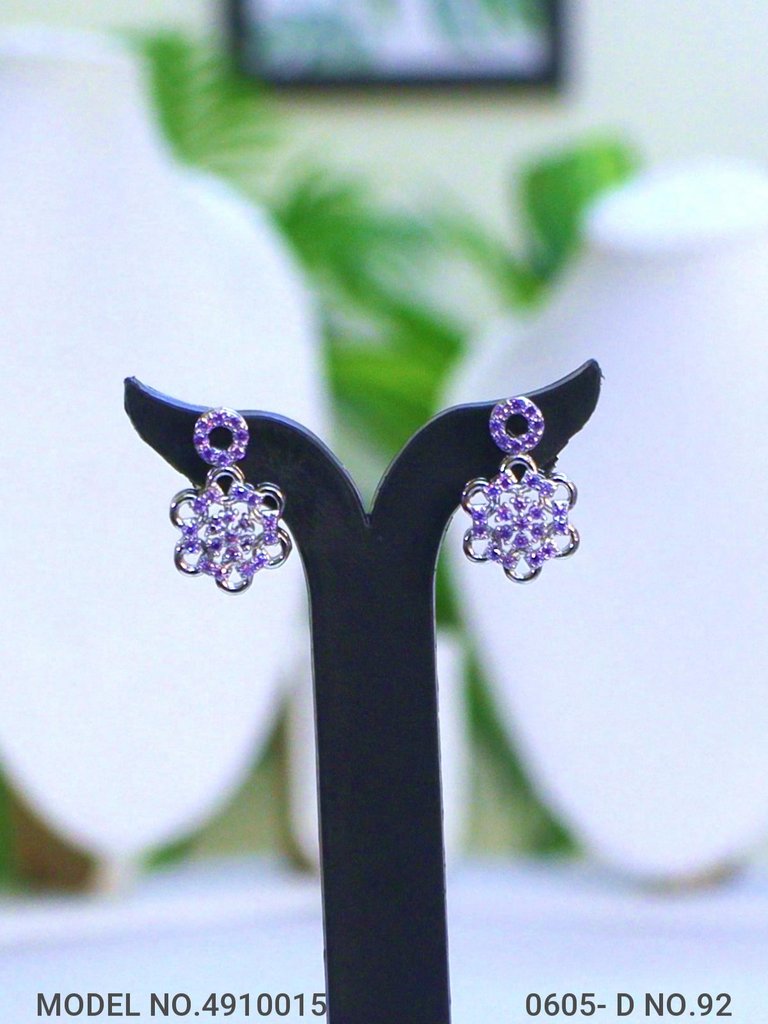 Original Zircon Pendant Set