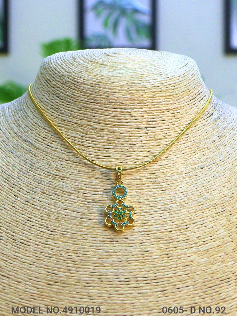 Original Cubic Zircon | Classic Pendant Set
