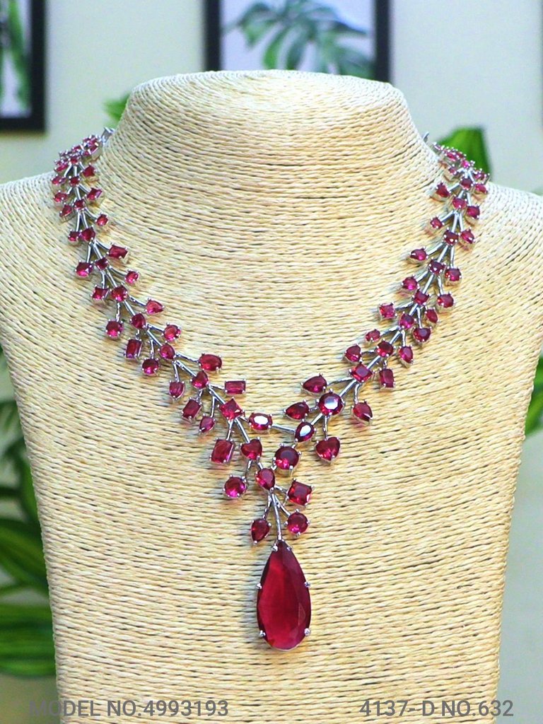 Trendy Traditional Necklace Set | Ideal Birthday Gift