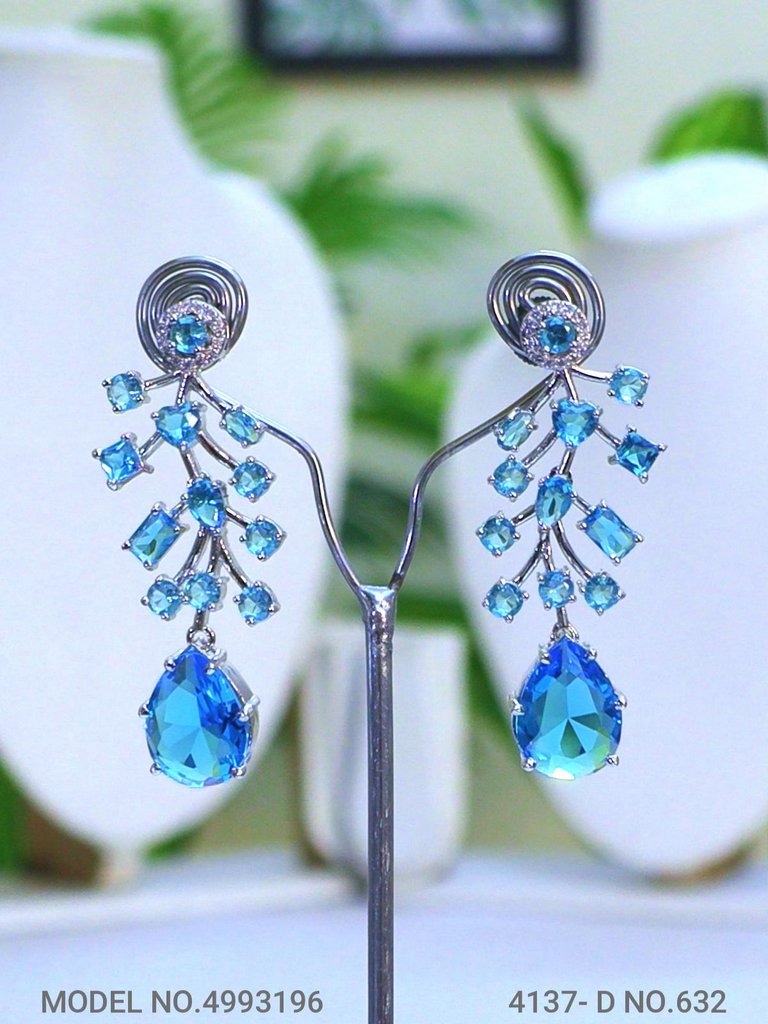 Traditional American Diamond Set