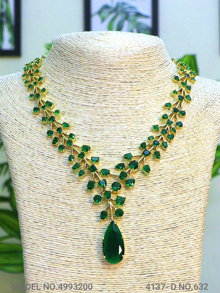 Showstopper Imitation Jewelry Set