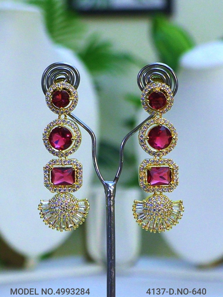 Ideal Gift for Traditional Ladies