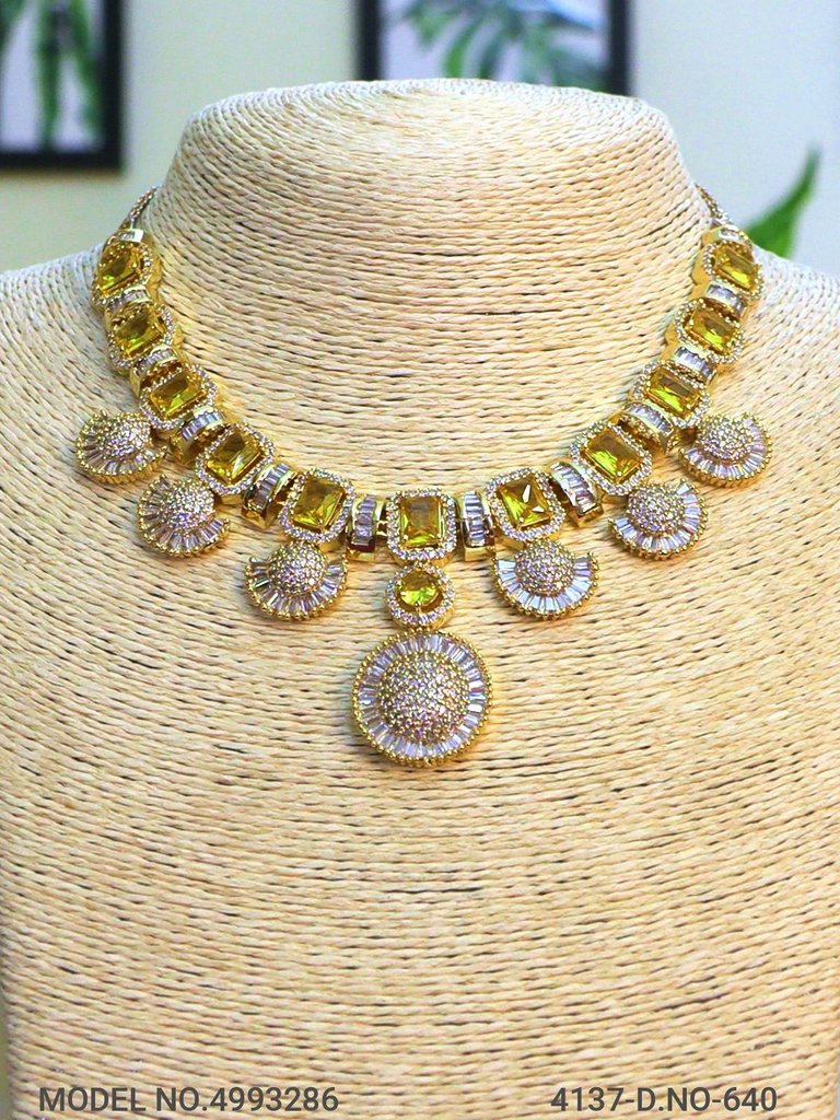 Western Necklace set