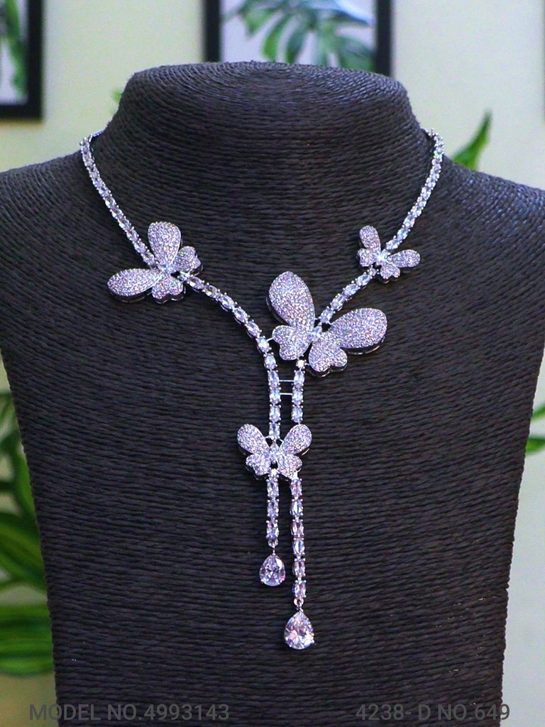 Traditional Design | American Diamond Jewelry Set