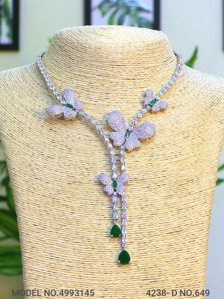 Handmade Traditional Masterpiece Zircon Jewelry Set