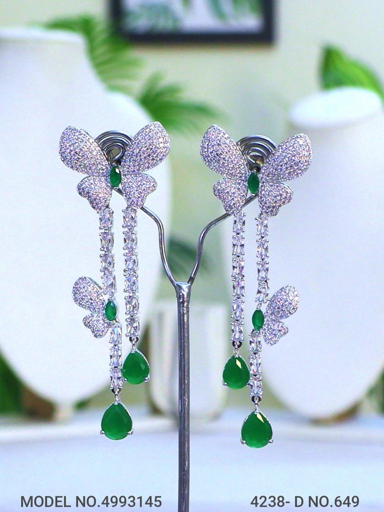 Handmade Traditional Masterpiece Zircon Jewelry Set